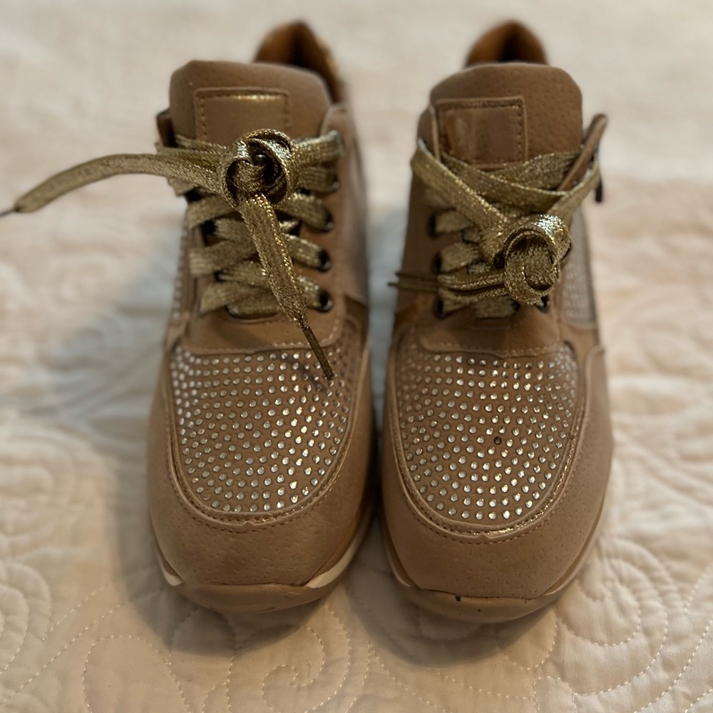 NWOT Northstar tennis shoes size EU 37, USA 5